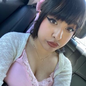 Meet your Posher, Kenia